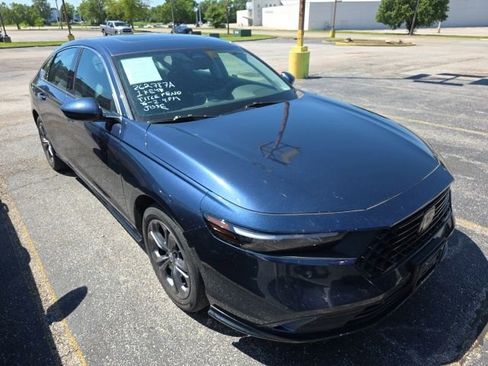 Used 2023 Honda Accord EX-L image 6