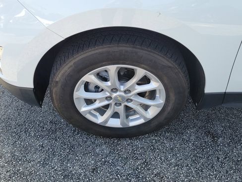 Used 2021 Chevrolet Equinox LS w/ LS Convenience Package AWD/4WD image 37
