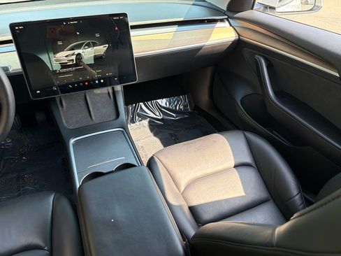 Used 2022 Tesla Model 3 Long Range image 41