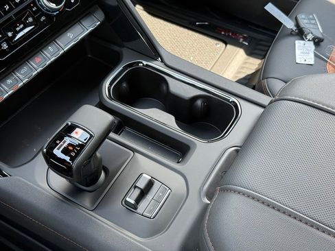 New 2026 GMC Sierra 1500 AT4 w/ AT4 Premium Package AWD/4WD image 25