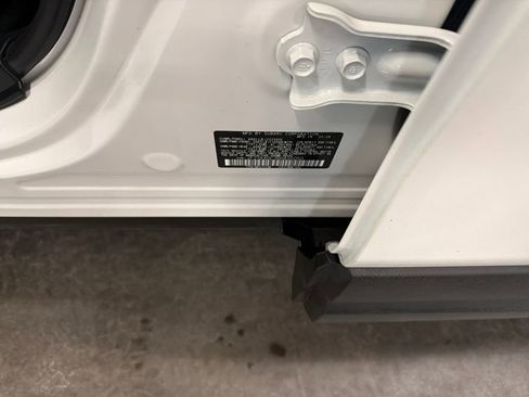 Used 2024 Subaru Forester Premium w/ POP Package 3 image 29