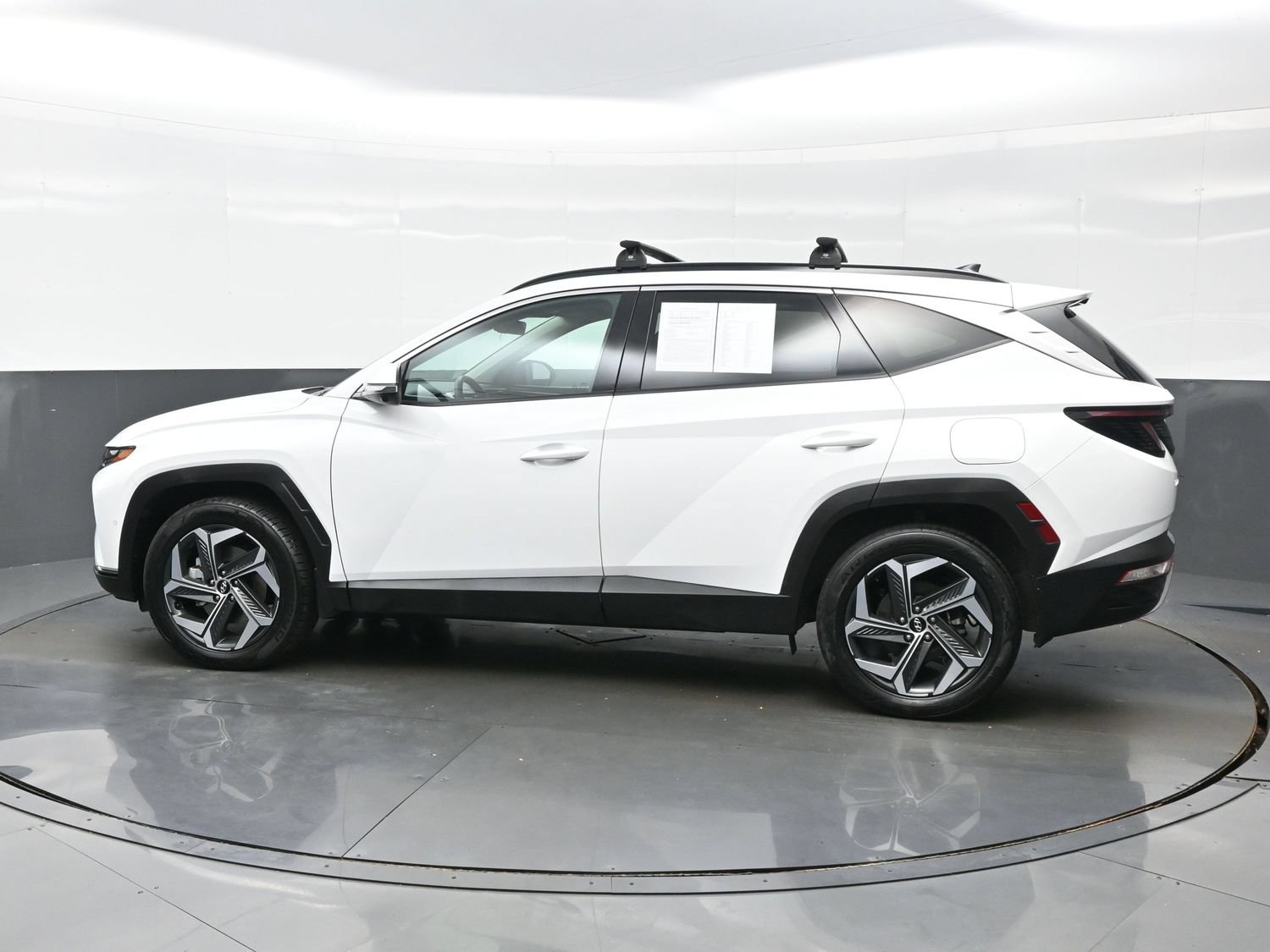 Certified 2024 Hyundai Tucson Limited AWD/4WD image 3