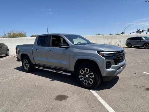 Used 2024 Chevrolet Colorado Z71 w/ Z71 Convenience Package 2 AWD/4WD image 7