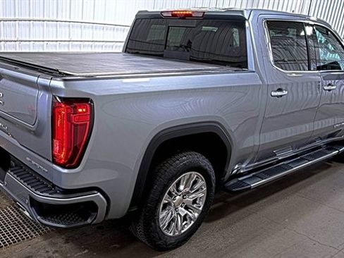Used 2025 GMC Sierra 1500 Denali w/ Technology Package AWD/4WD image 4