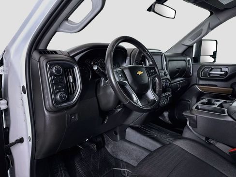 Used 2022 Chevrolet Silverado 2500 LT w/ Fleet Comfort Package AWD/4WD image 9