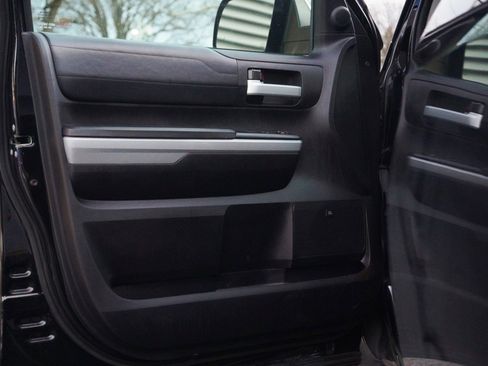 Used 2020 Toyota Tundra Limited image 22