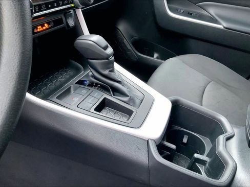 Used 2023 Toyota RAV4 XLE image 15