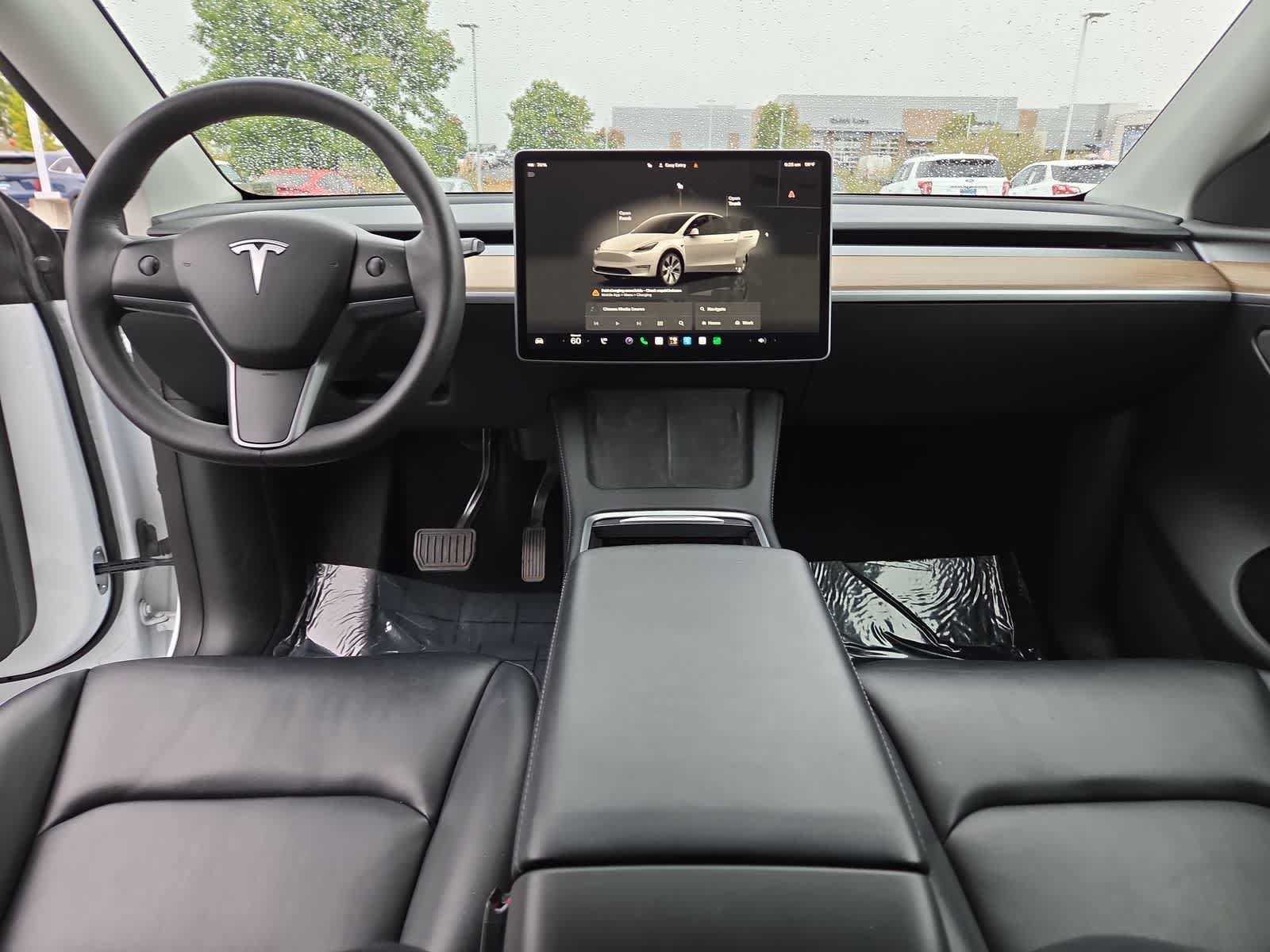 Used 2022 Tesla Model Y Long Range AWD/4WD image 18