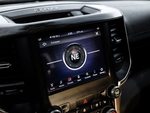 Used 2019 RAM 1500 Laramie image 30