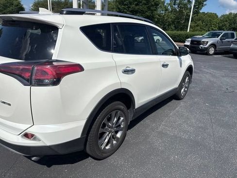Used 2018 Toyota RAV4 Limited FWD image 7