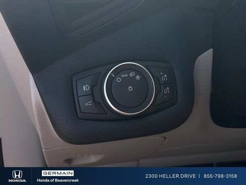 Used 2018 Ford Escape SE w/ Ford Safe & Smart Package AWD/4WD image 9