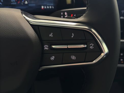 New 2026 Chevrolet Equinox LT w/ Convenience Package II image 13