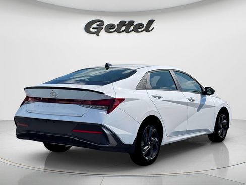 New 2026 Hyundai Elantra Sport FWD image 9