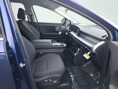 New 2026 Hyundai Ioniq 9 SE AWD/4WD image 17