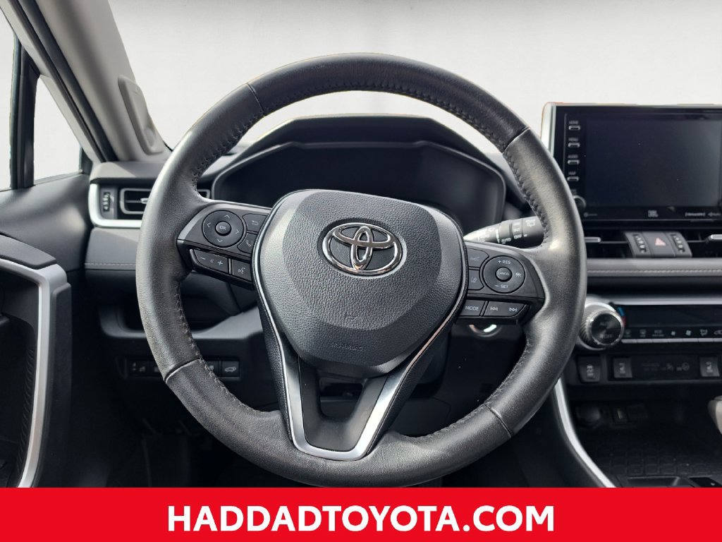 Certified 2020 Toyota RAV4 XLE Premium AWD/4WD image 14