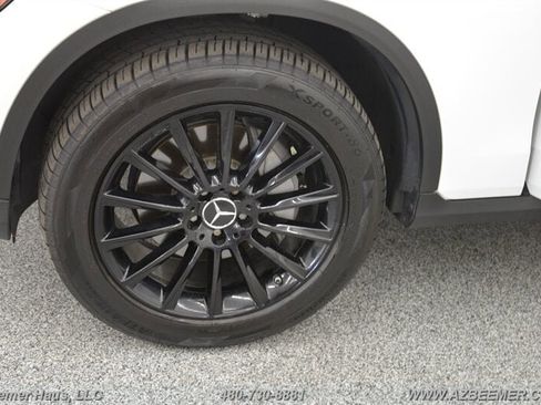 Used 2022 Mercedes-Benz GLC 300 4MATIC image 44