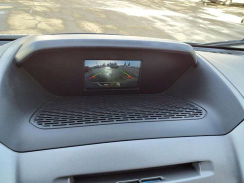 Used 2019 Ford Transit 150 XLT image 17