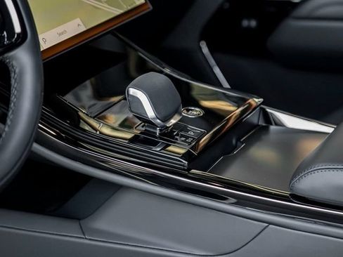 New 2025 Land Rover Range Rover Sport Dynamic SE AWD/4WD image 19