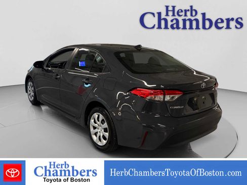 Used 2024 Toyota Corolla LE FWD image 10