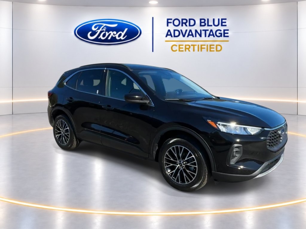 Used 2025 Ford Escape SE FWD image 3