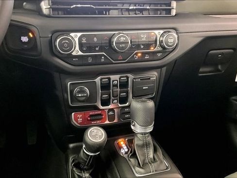 New 2026 Jeep Gladiator Mojave image 7