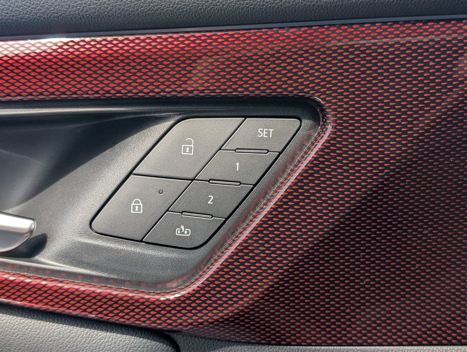 New 2026 Chevrolet Traverse RS w/ LPO, Floor Liner Package FWD image 17