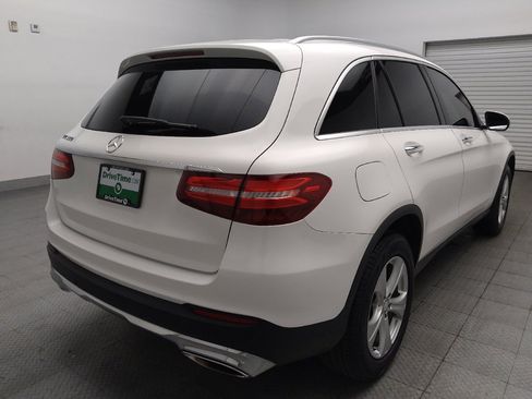 Used 2018 Mercedes-Benz GLC 300 w/ Premium Package image 9