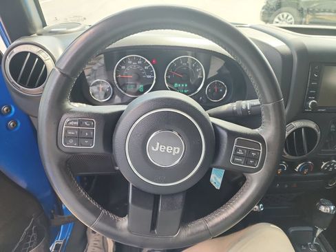 Used 2015 Jeep Wrangler Unlimited Sport w/ Quick Order Package 24S AWD/4WD image 16
