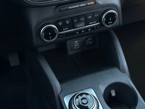 Used 2025 Ford Escape Active w/ Cold Weather Package AWD/4WD image 16