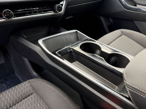 Used 2025 Chevrolet Equinox LT FWD image 41