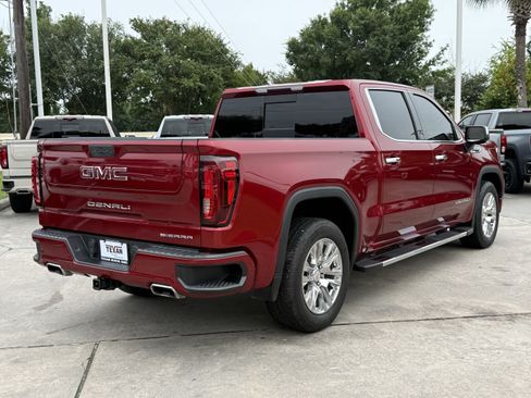 Used 2021 GMC Sierra 1500 Denali w/ Driver Alert Package II AWD/4WD image 5