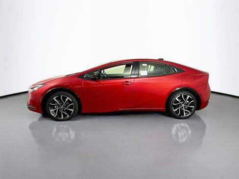 New 2026 Toyota Prius Plug-In Hybrid FWD image 4
