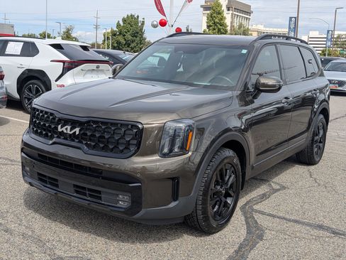 Used 2024 Kia Telluride SX Prestige X-Pro AWD/4WD image 11