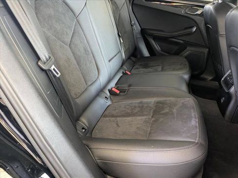 Used 2021 Porsche Macan AWD/4WD image 20