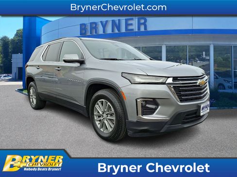 Certified 2023 Chevrolet Traverse LT image 1