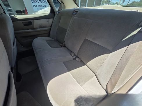 Used 2007 Ford Taurus SE FWD image 29