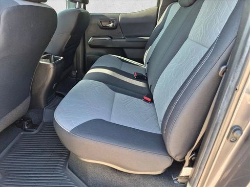 Used 2022 Toyota Tacoma TRD Sport RWD image 15