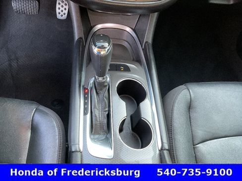 Used 2016 Chevrolet Malibu LT w/ Leather Package FWD image 33