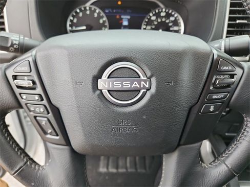 Used 2022 Nissan Frontier SV w/ Technology Package image 28