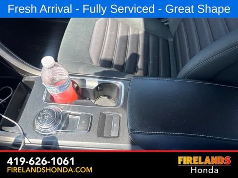 Used 2017 Ford Fusion SE w/ Fusion SE Technology Package FWD image 26