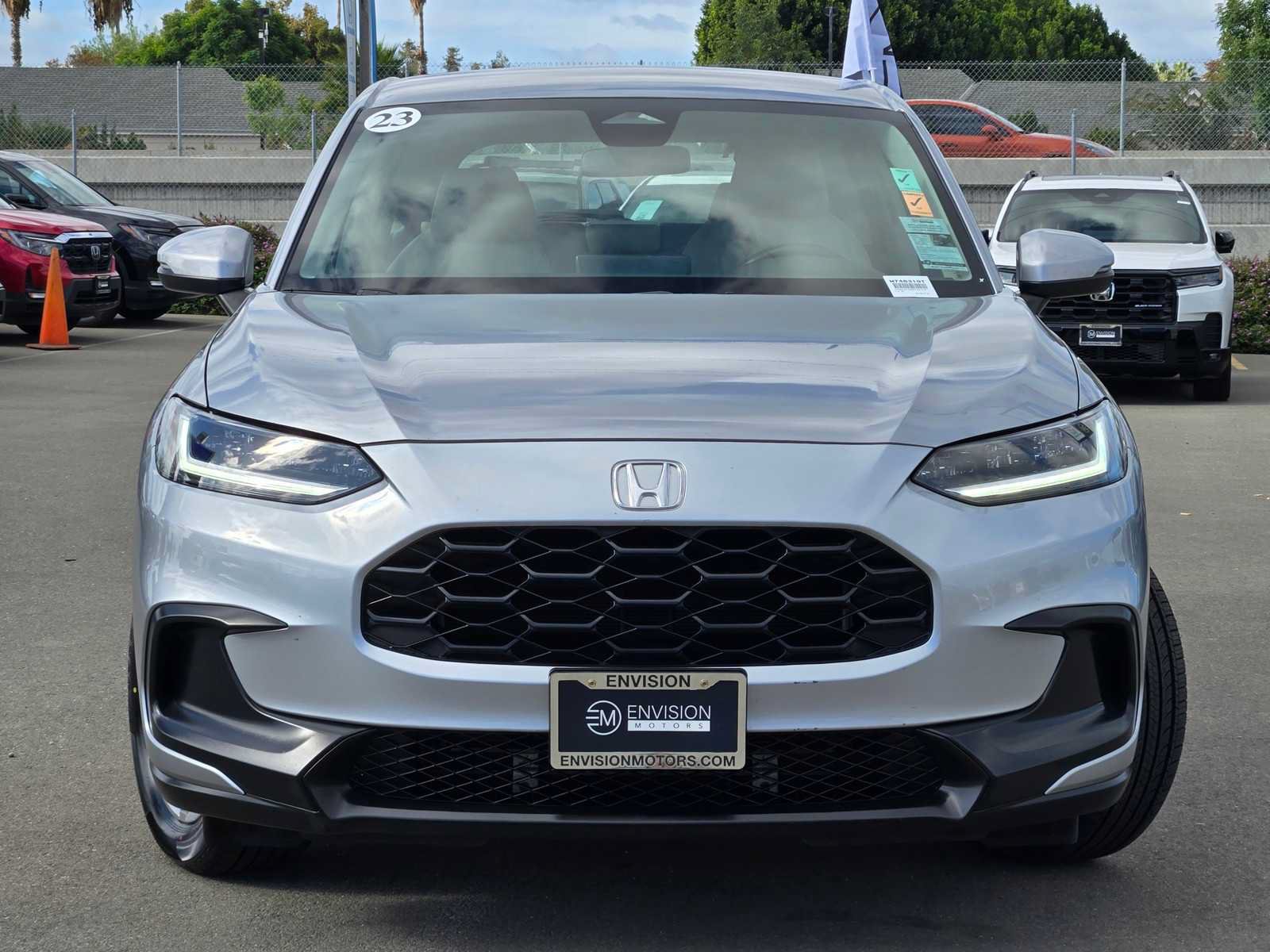 Used 2023 Honda HR-V LX image 2