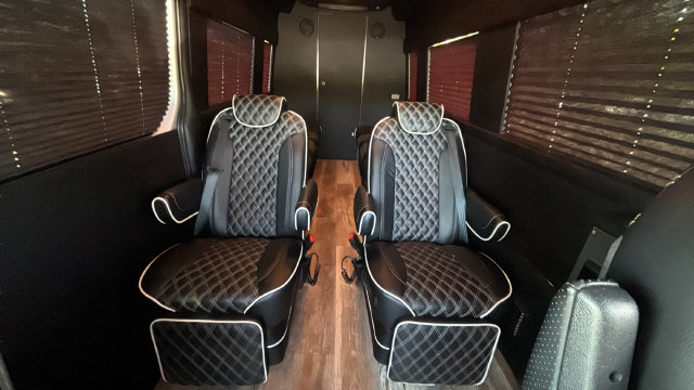 Used 2021 Mercedes-Benz Sprinter 2500 image 21