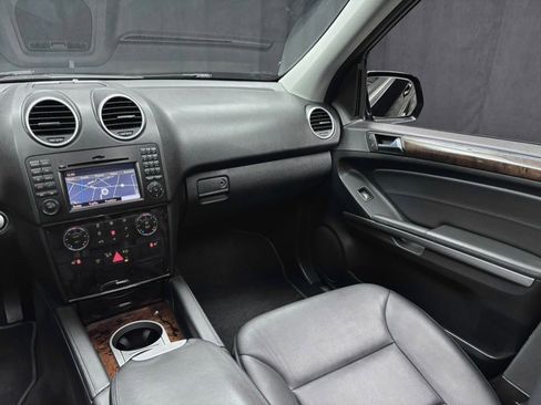 Used 2010 Mercedes-Benz ML 550 4MATIC image 36