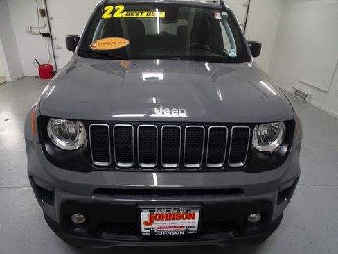 Certified 2022 Jeep Renegade Latitude w/ Convenience Group AWD/4WD image 26