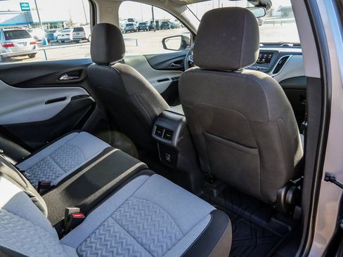 Used 2024 Chevrolet Equinox LS w/ Driver Confidence II Package FWD image 18