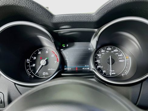 Used 2023 Alfa Romeo Stelvio Sprint RWD image 19