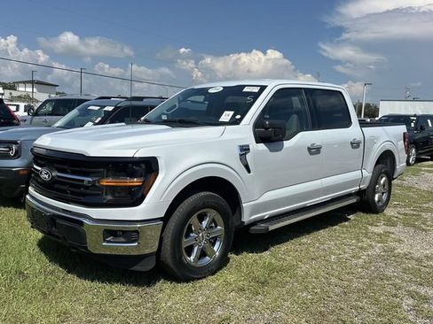 Used 2025 Ford F150 XLT w/ Equipment Group 301A Standard RWD image 14