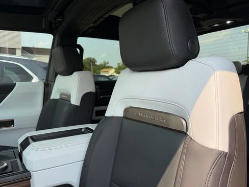 Used 2024 GMC Hummer EV 3X AWD/4WD image 40