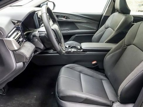 New 2025 Toyota Camry XLE image 10