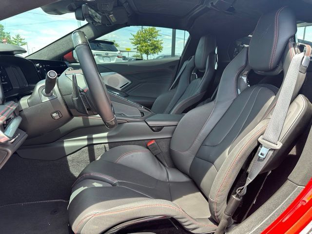 Used 2024 Chevrolet Corvette Z06 RWD image 19